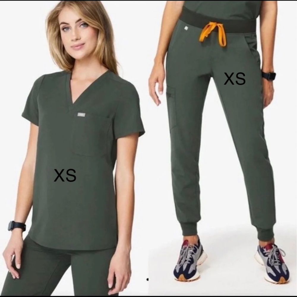 FIGS Moss Green Set